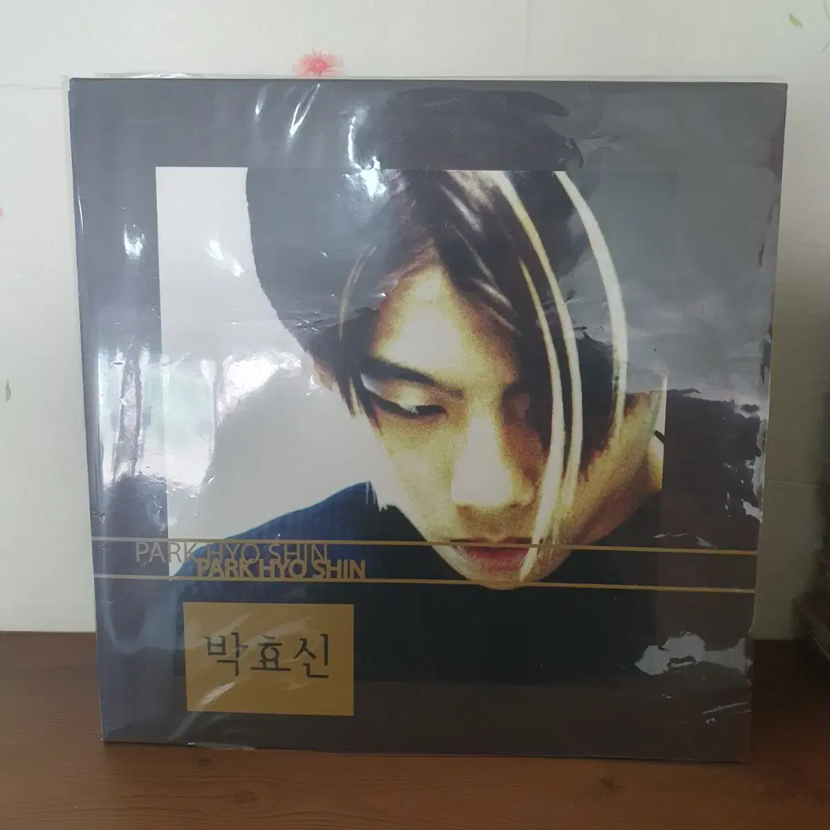 K-POP・アジア UHM JUNGHWA SORROWFUL SECRET Sorrowful Secret | Kpop Wiki | Fandom